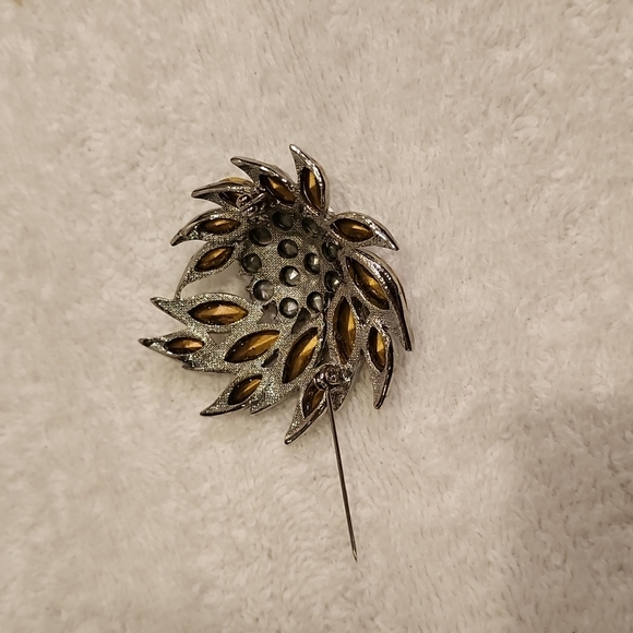 Art Deco Rhinestone Brooch - Picture 6 of 9